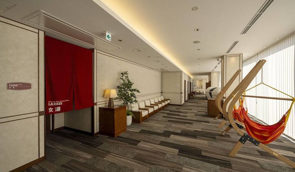 大浴場前の寛ぎスペース / 3