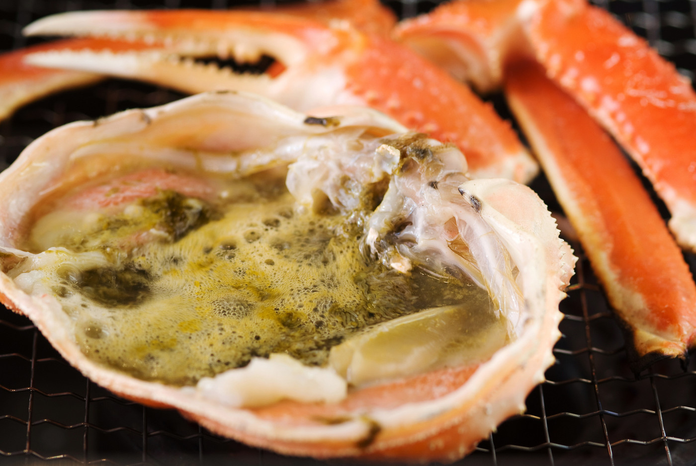 ズワイガニの甲羅みそ