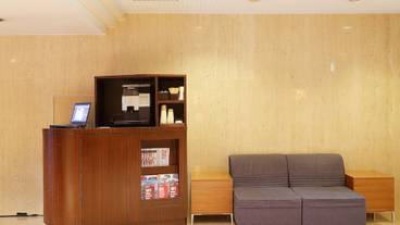 内部エントランス / 3