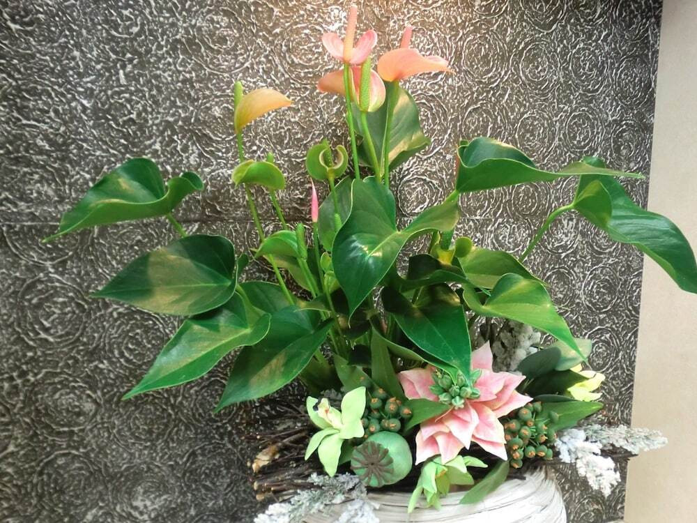 チェックイン / チェックアウト キオスク