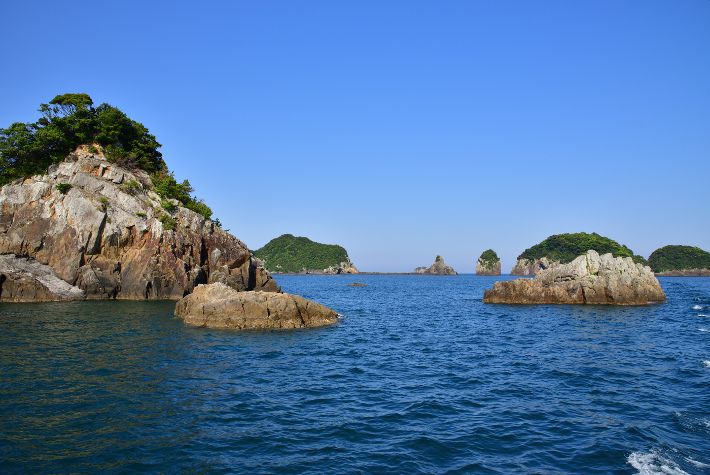 紀の松島めぐり遊覧船からの島巡り