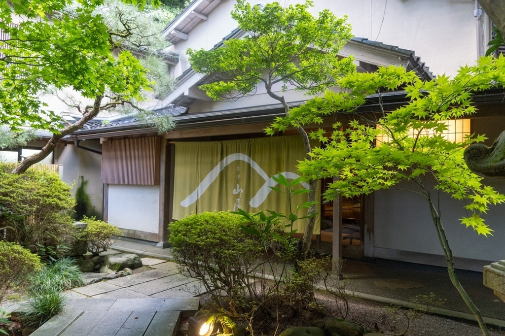 「山乃尾」 外観 182480111 