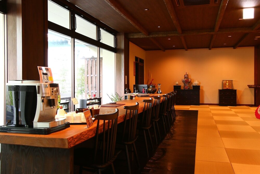 ロビーラウンジ