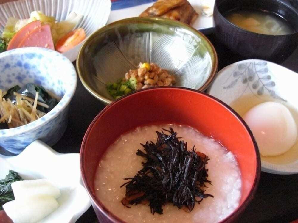 朝食