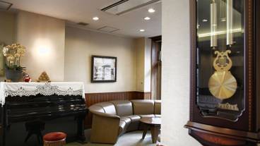 ロビーラウンジ / 14