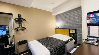 ダブルルーム 喫煙可 (Compact)　 【朝食付】カレ－食堂 心の日替わりセットメニュー