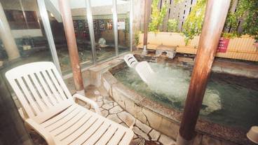 屋内スパ浴槽 / 1