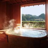 お部屋で
ゆったりと朝風呂 / 1