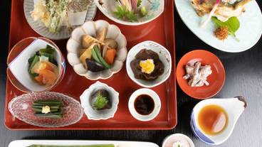 食事・飲み物 / 2