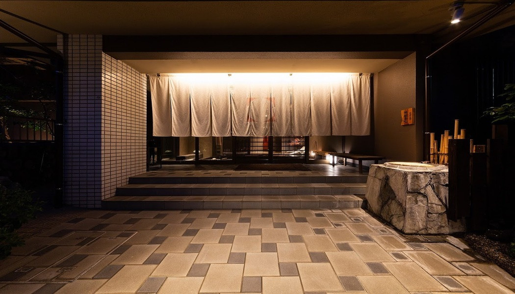 食通が集まる隠れ宿。美食と源泉掛け流しの温泉で和む3384682