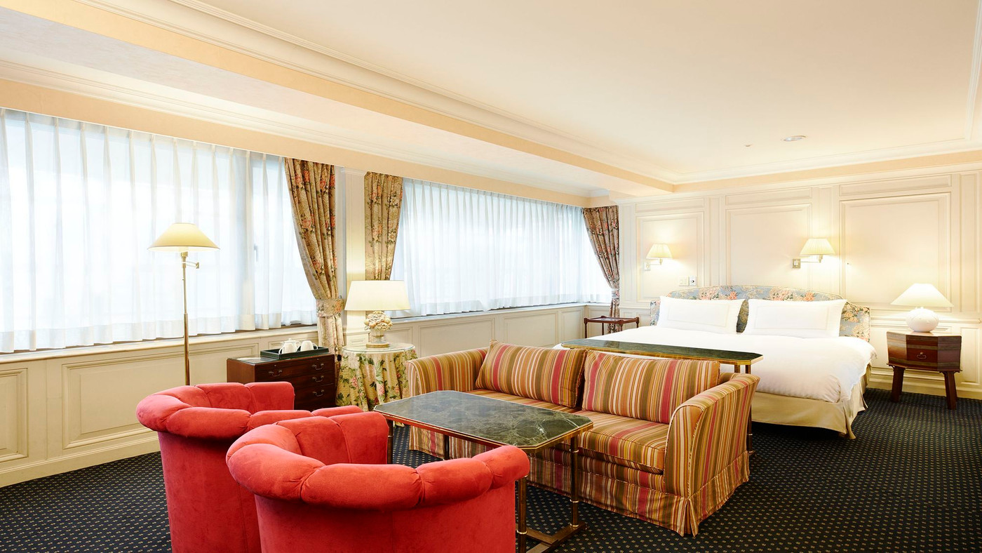 庭園を眺めながらの優雅な朝食ビュッフェ4258056