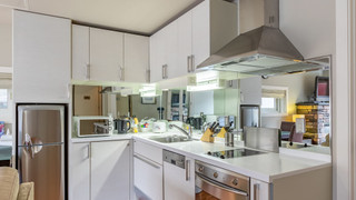 スタジオアパートメント暖炉付き（メインフロア）