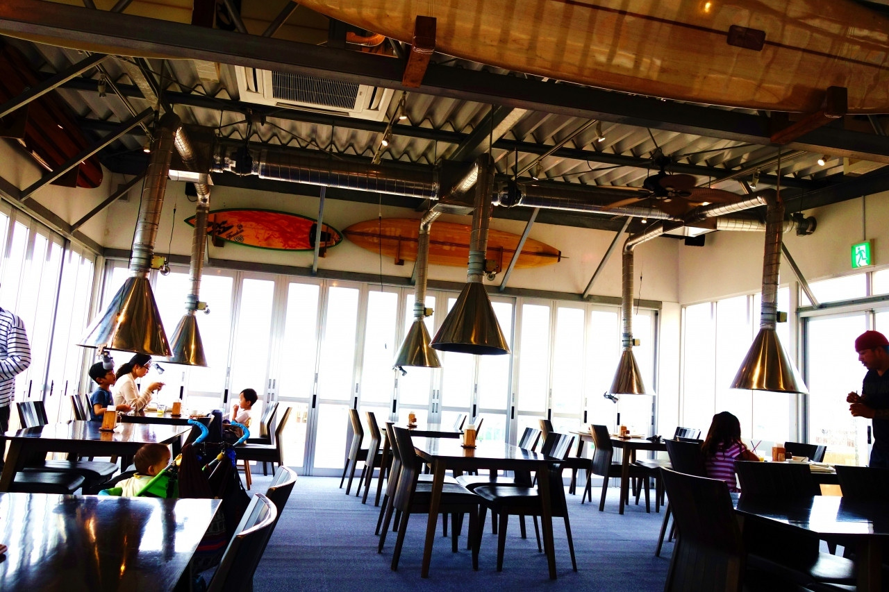 2．屋上ジャグジーや展望レストランもある穴場ホテル『Sea side Hotel The Beach』3480095