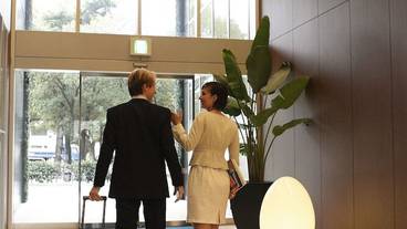 内部エントランス / 2