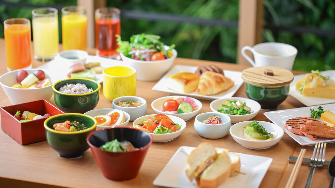 鴨川沿いの好ロケーション。京風ご飯充実の朝食ビュッフェ3463966