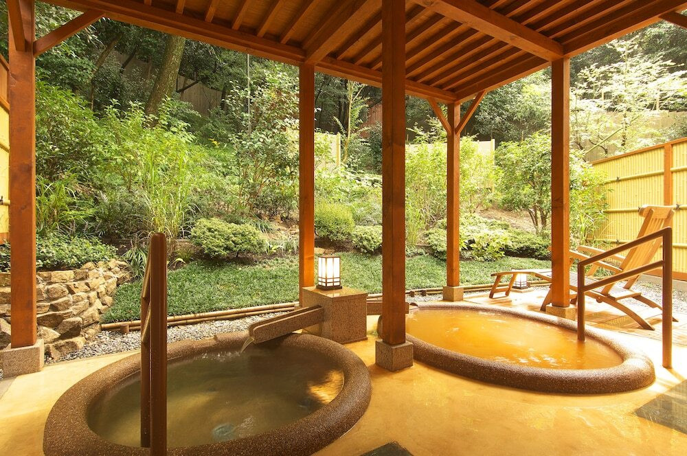 四の湯(金泉・銀泉)