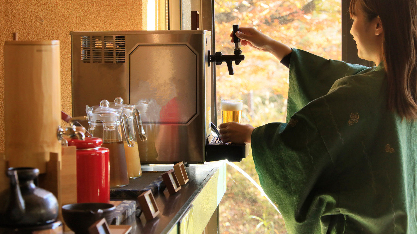 浴衣でラウンジ