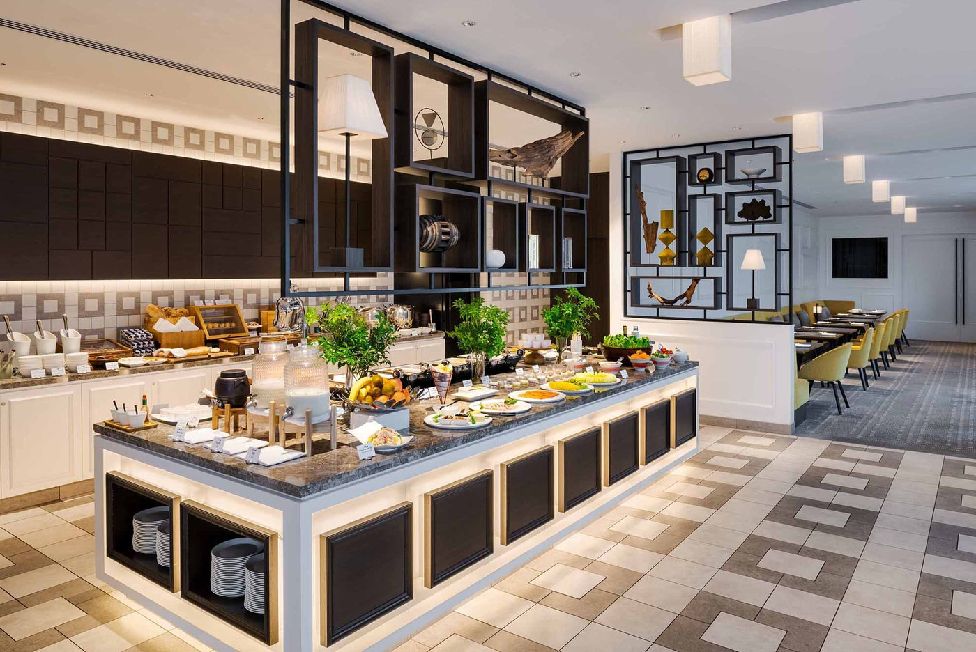 大阪観光もパークも楽しむならJR「大阪」駅近くのホテルに4274116