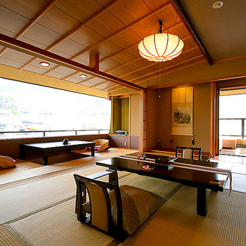 夜間瀬川に北信五岳も…自然を感じつつ極上の湯浴みを。4256589