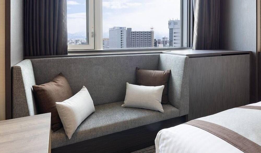 客室のソファスペース / 4