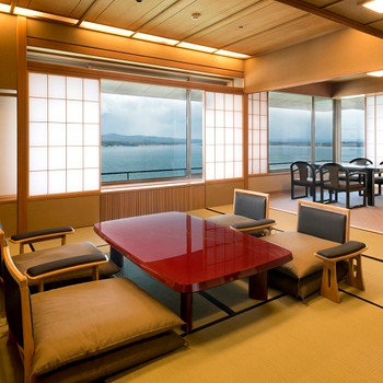 空中露天風呂や琴の音色、華やかな時を2人で3442879