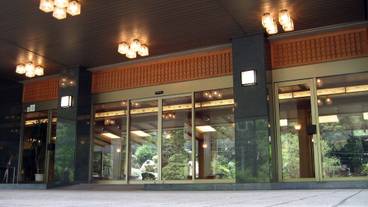 施設の入り口 / 14