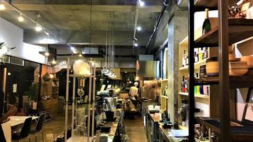 ロビーラウンジ / 3