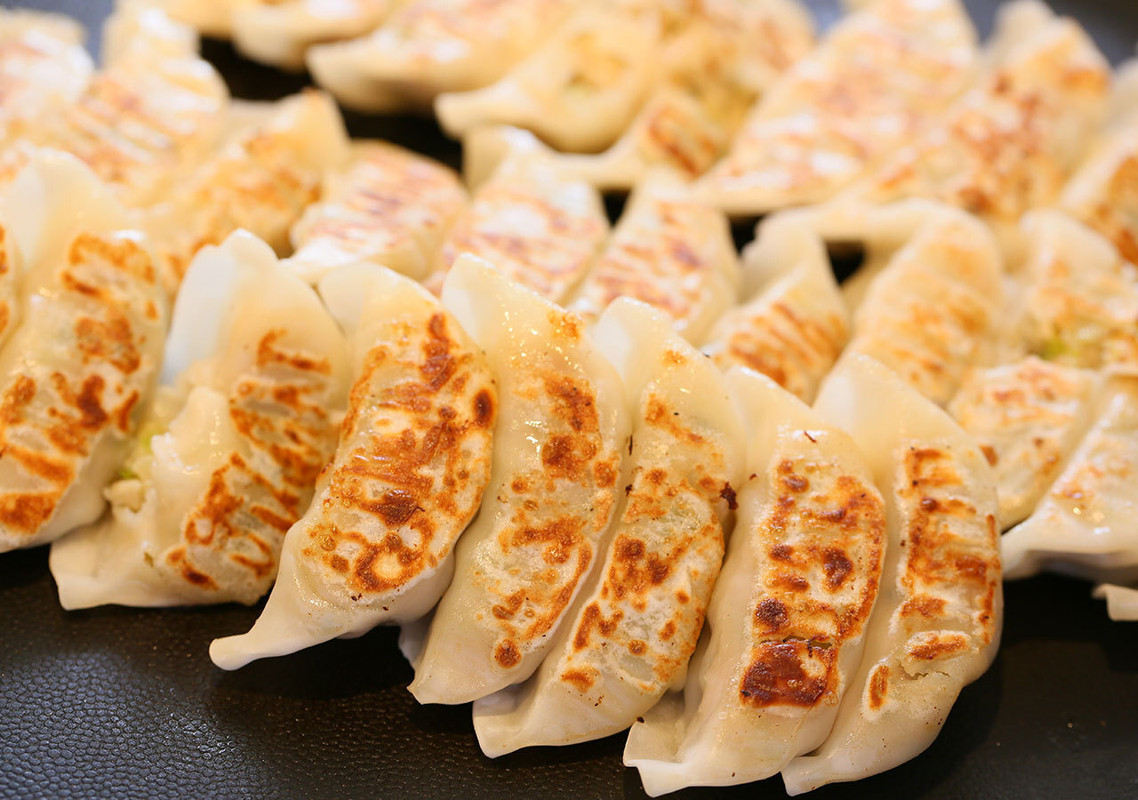 ビュッフェ 餃子