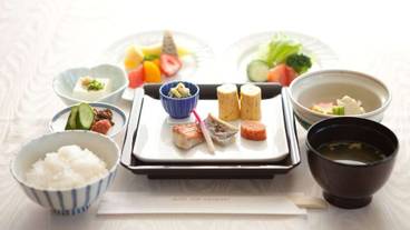 食事・飲み物 / 8