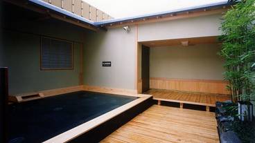 屋外スパ浴槽 / 1