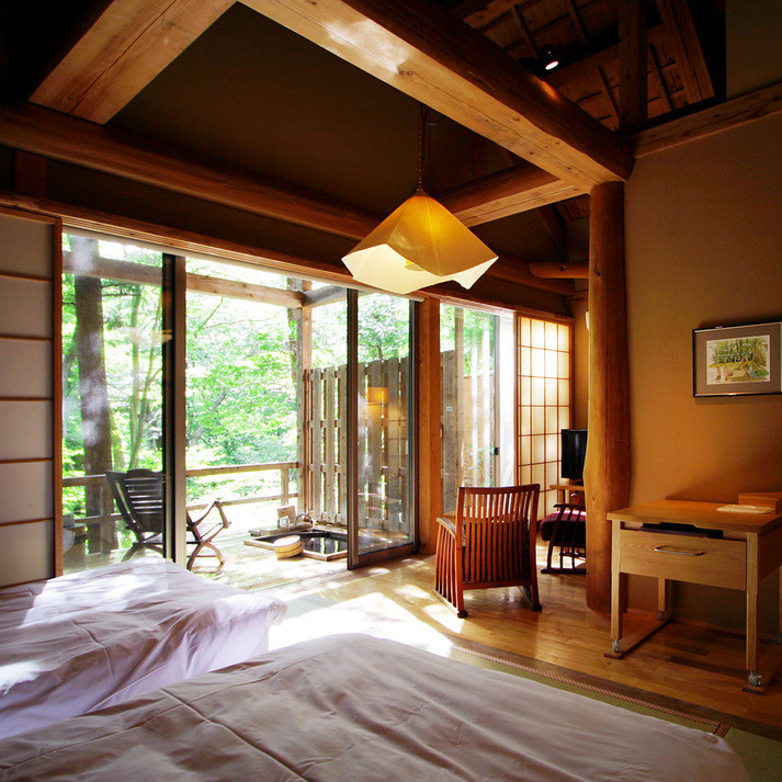 月の下に眠る 三日月