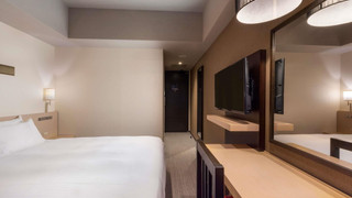 スタンダード ルーム クイーンベッド 1 台 禁煙