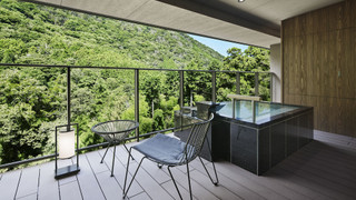 1泊2食 「プレミアム Bタイプ 禁煙」 夕食スタンダードコース (19:00または19:30開始)