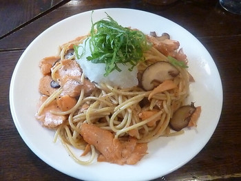 「ビストロ小泉」 料理 79566845 紅鮭と椎茸 2018.1月