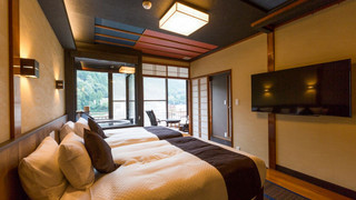 [和モダン洋室] 30平米 + 専用テラス5平米 信楽焼露天風呂 喫煙可