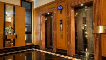 エレベーター / 1