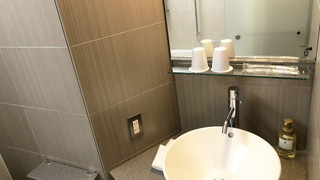 スタジオ ダブルベッド 1 台