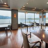 雅歌亭の内観(朝) / 5