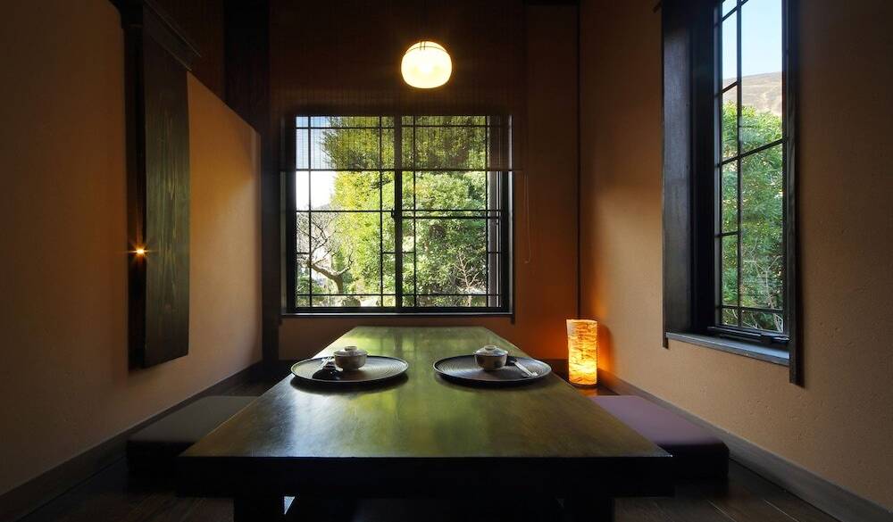 地元の贅沢食材で
優雅なディナー / 5