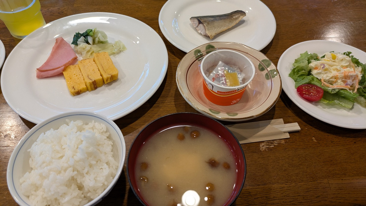 朝食