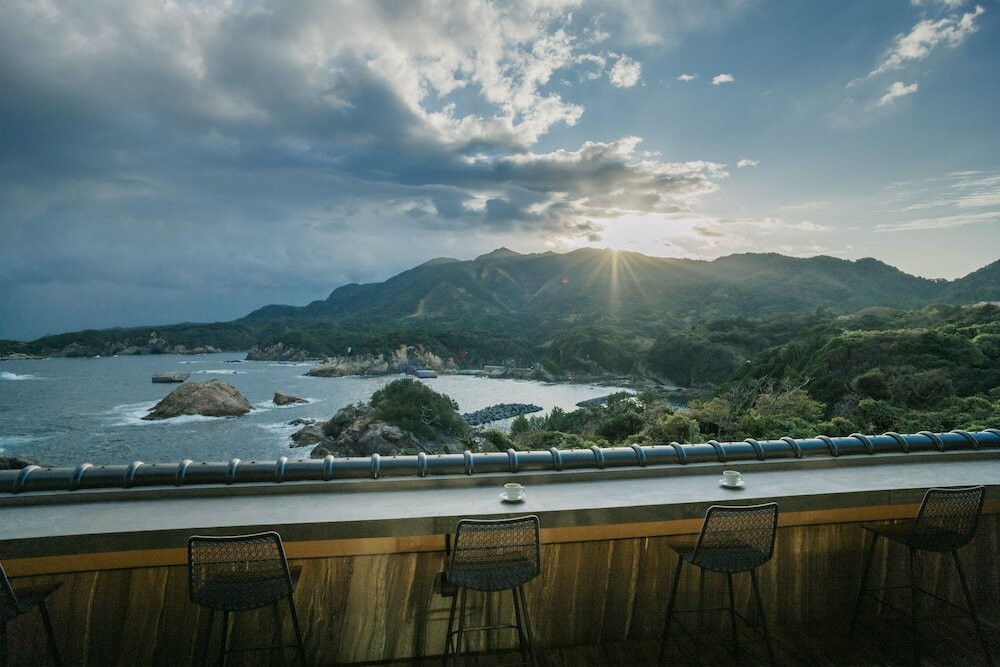 かわたれテラス