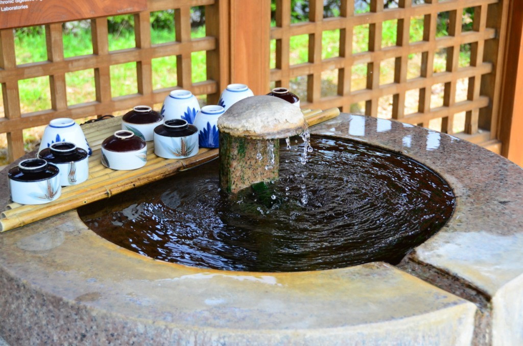 レトロ感あふれる温泉街「城ケ崎温泉」788118