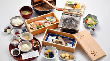 朝食 / 3
