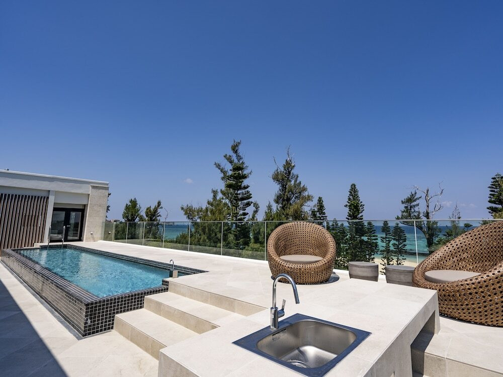 プライベートプール付きのおしゃれな邸宅ホテル3530975