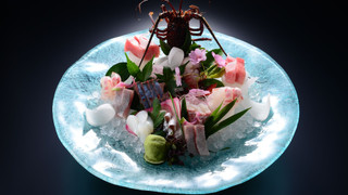 2階 木漏れ日の間 (刺身盛り合わせ) 客室露天風呂付＋個室お食事処 禁煙