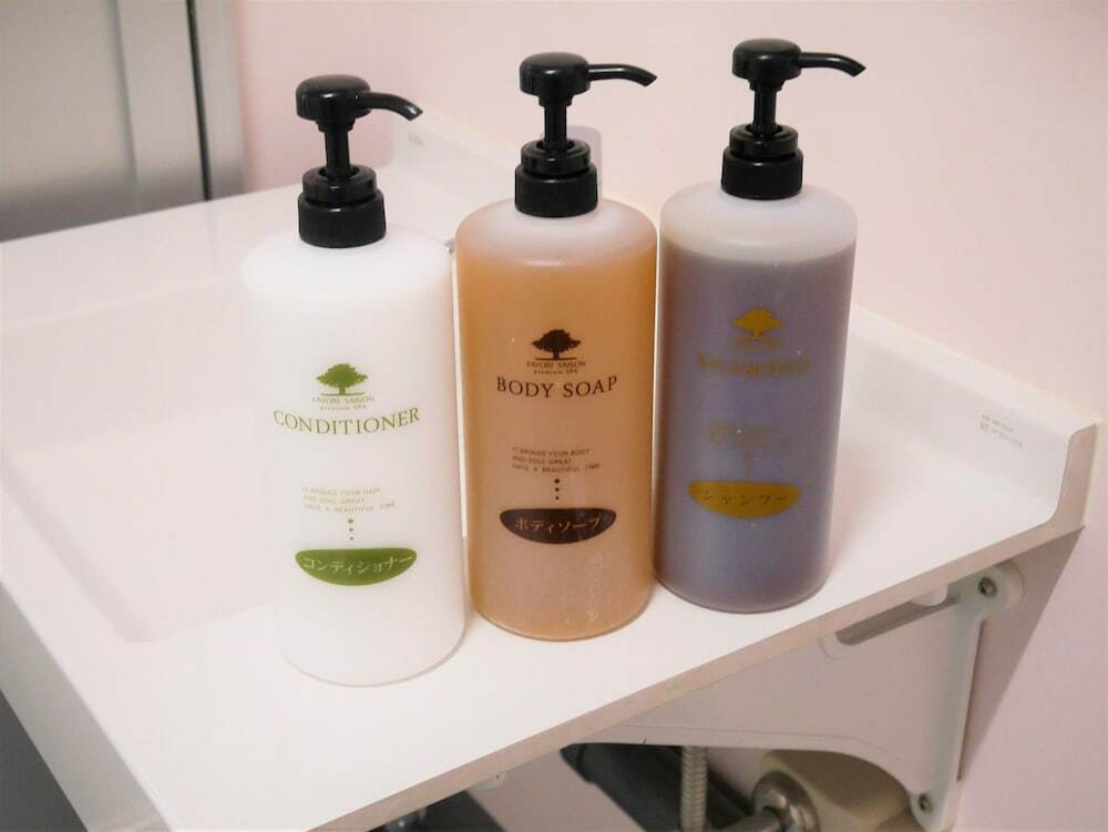 客室内のダイニングエリア