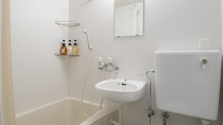 スーペリア 4 人部屋 専用バスルーム