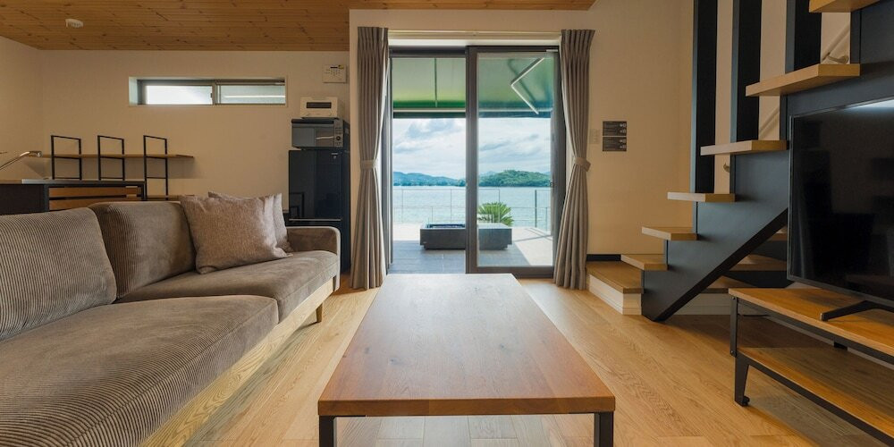 リビング エリア