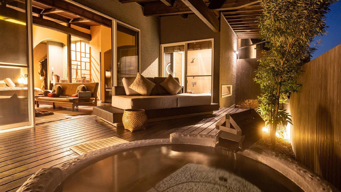 1日3組限定。プライベートを楽しむ大人カップル旅3747339