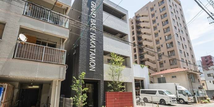 グランドベース博多門(福岡県 アパートメント) / 1